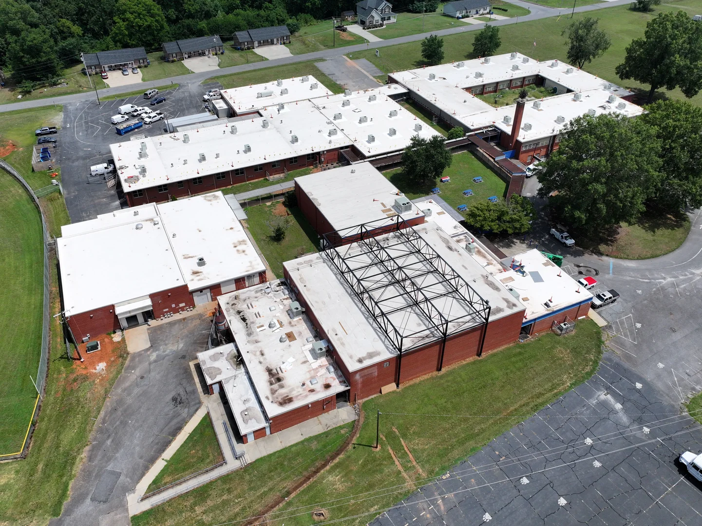 dji_fly_20250731_143014_0029_1754998585440_photo